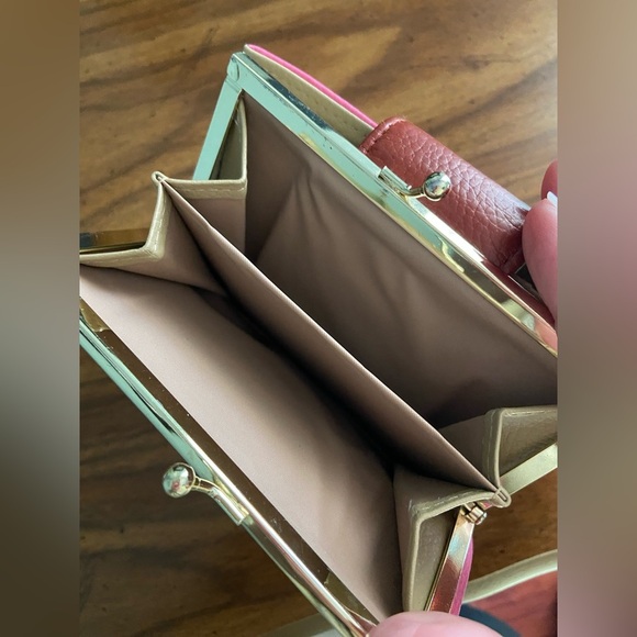 Buxton Beautiful Vegan Leather Lexington Wallet Pink Brown Tan Kisslock - Picture 4 of 11